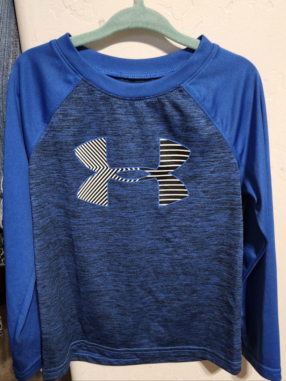 Boys Under Armor Shirt